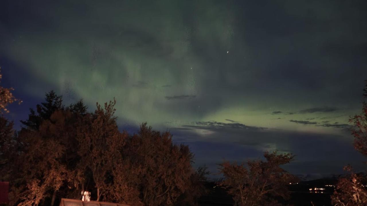 Karuna Guesthouse Saudarkrokur Bagian luar foto