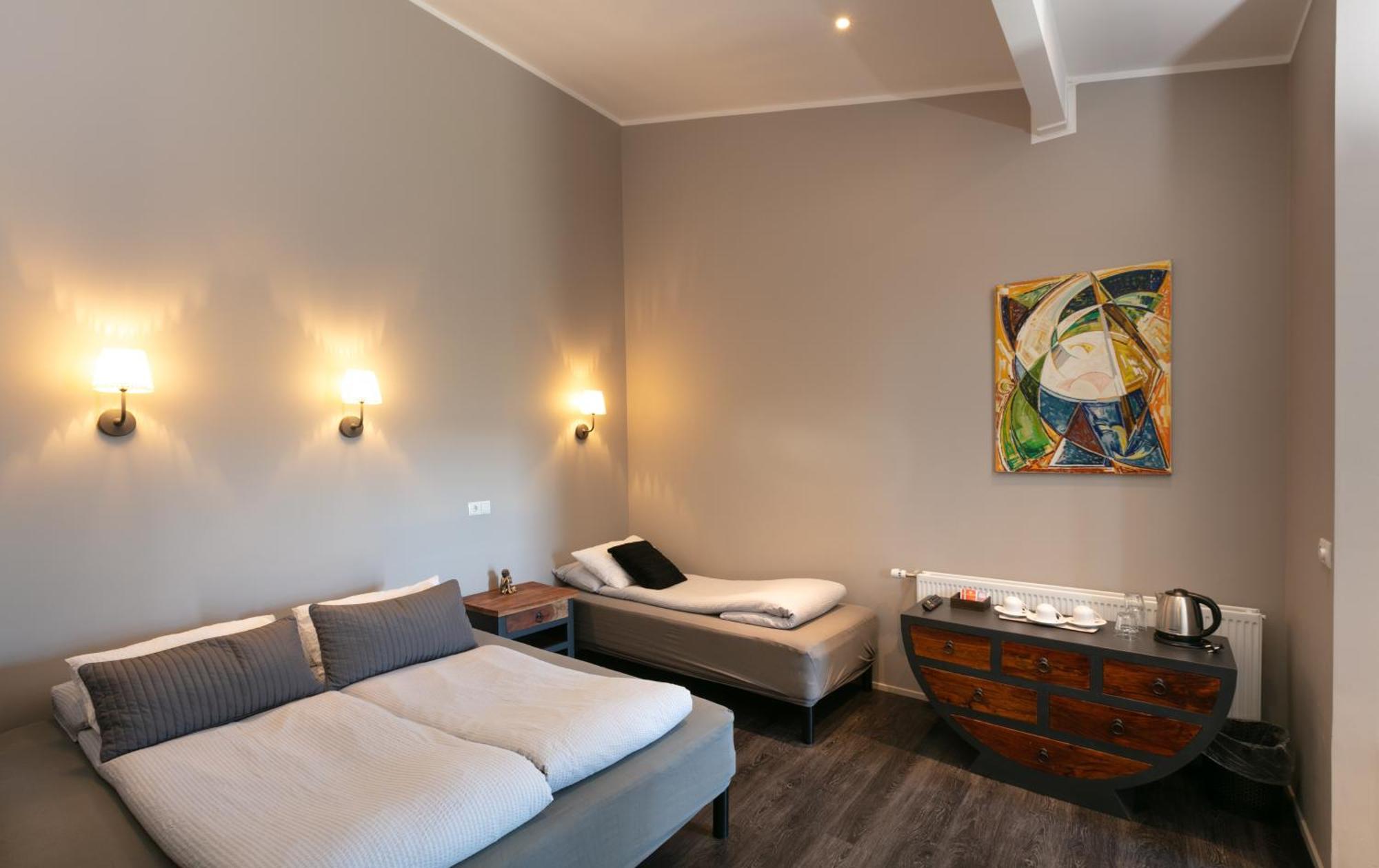 Karuna Guesthouse Saudarkrokur Bagian luar foto